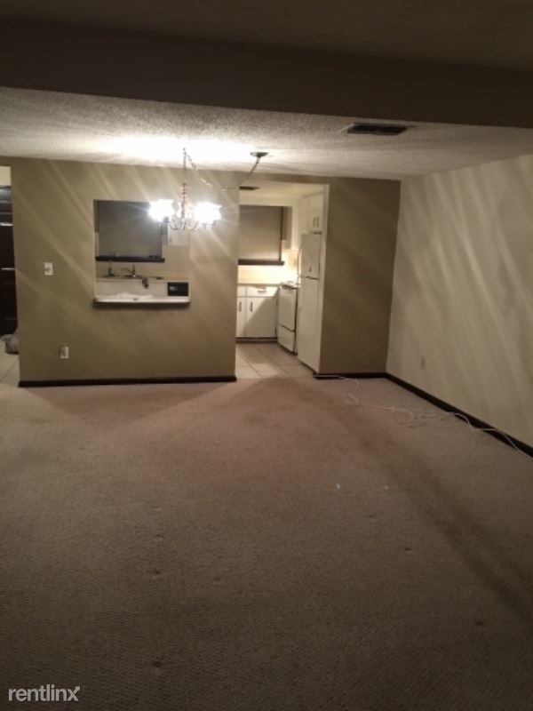 Building Photo - 35006 Whispering Oaks Blvd