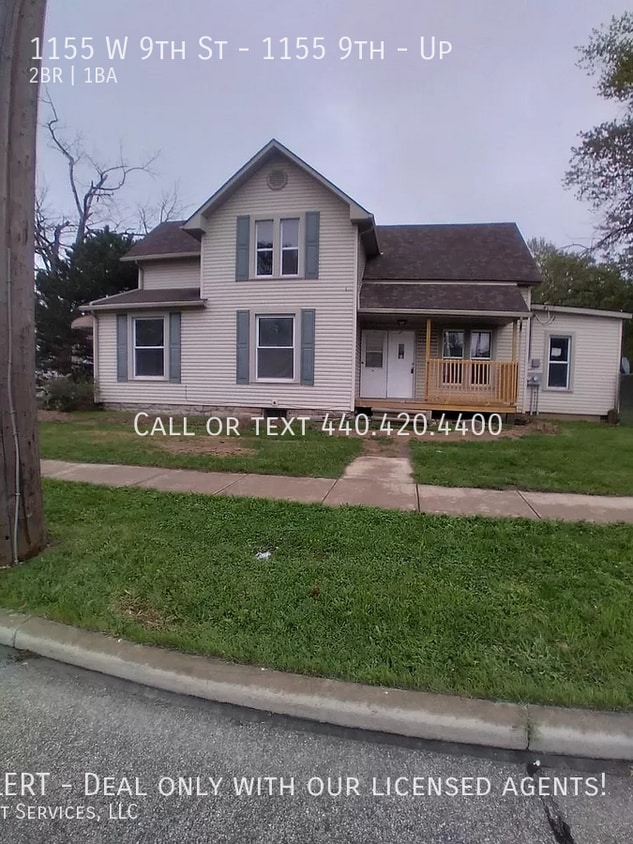 1155 W 9th St Unit 1155 9th Up, Lorain, OH 44052 Room for Rent in