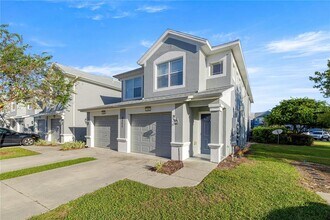 Building Photo - 4505 SW 52nd Cir