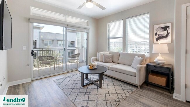 Building Photo - 1260 E University Dr