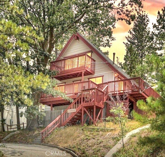 Primary Photo - 1126 Aleutian Dr