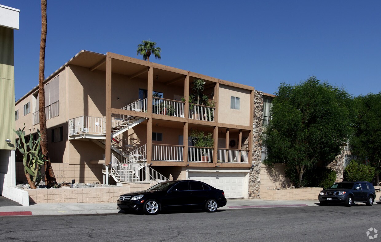 Foto principal - Thunderbird Terrace Apartments