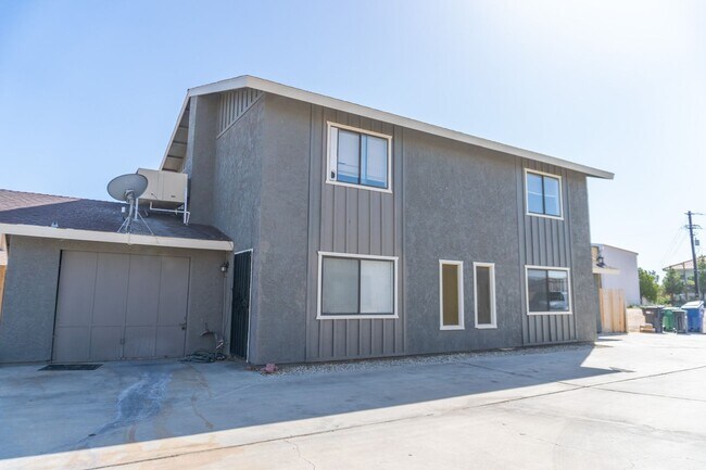 Foto del edificio - PLACE-1024 W Atkins Ave