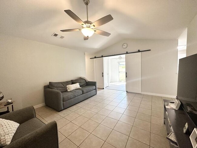 Building Photo - 788 Wolf Creek Ct