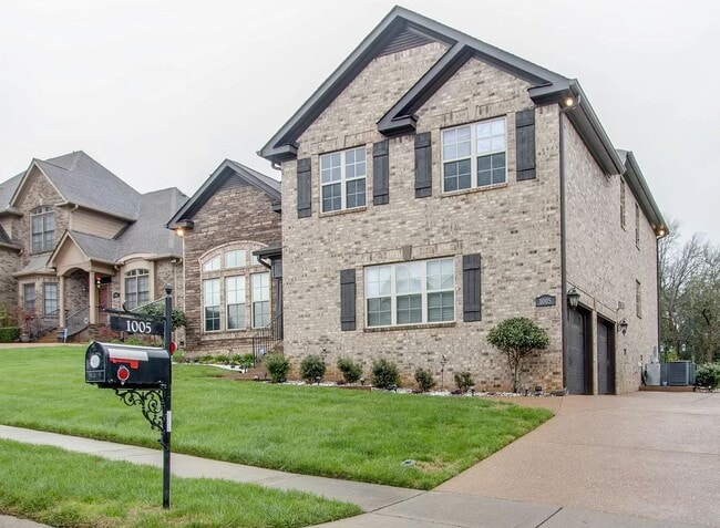 Building Photo - 1005 Brittain Downs Dr