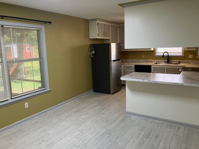 Foto del edificio - 867 McNeece St