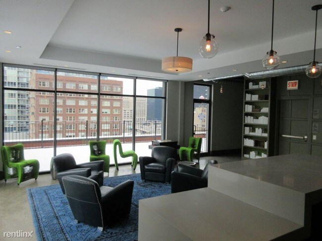Foto del edificio - 1 br, 1 bath  - 619 S La Salle St Unit 610