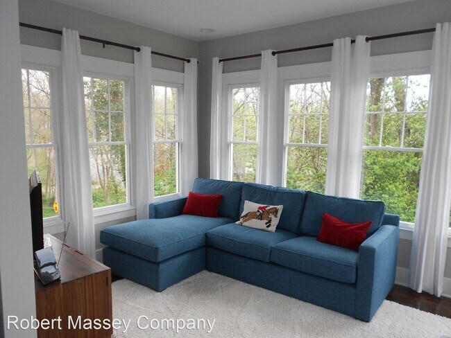 Foto del edificio - 2 br, 1.5 bath House - 438 S. Hite Avenue