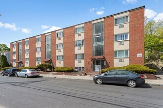 Building Photo - 495 Huntington Ave