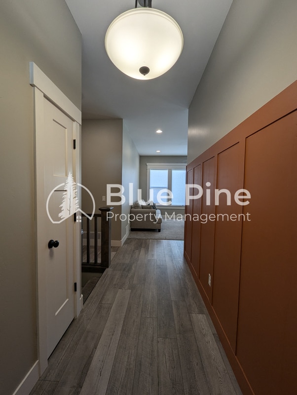 Building Photo - 4232 Athlen Wy