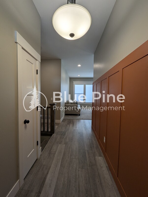 Foto del edificio - 4232 Athlen Wy