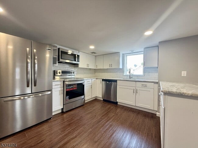 Building Photo - 274 US-202