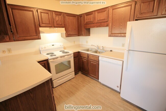 0509181738 - 1584 Governors Blvd