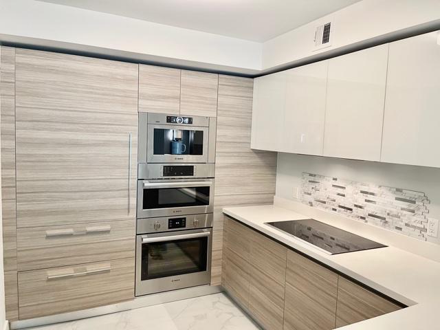 Foto del edificio - 330 Sunny Isles Blvd