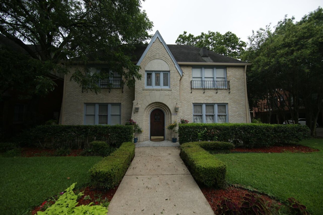 4000 Hawthorne Ave, Dallas, TX 75219 Apartments in Dallas, TX