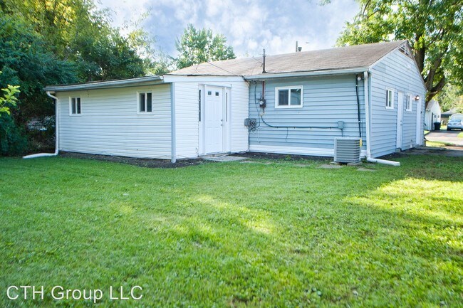Building Photo - 3 br, 1 bath House - 1274 Midway Ave.
