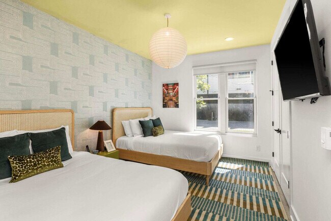 Foto del edificio - 774 E Argyle Ave