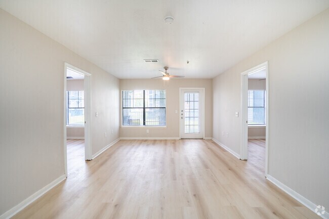 4 habitaciones, 2 baños - 111 m² - Sala de estar - Edge Estates
