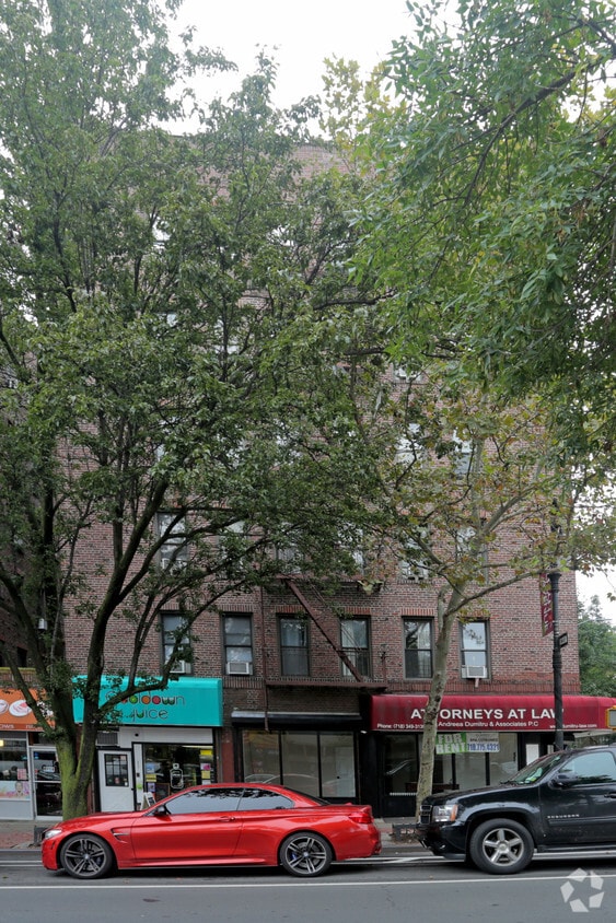 Foto del edificio - 4819 Skillman Ave