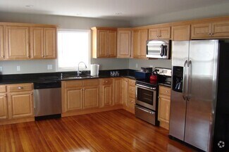 Building Photo - 431 Trapelo Rd