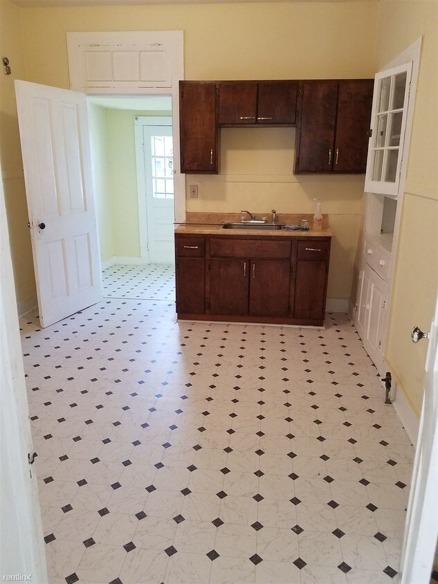 Primary Photo - 1 br, 1 bath Apartment - Laurel Street 4725