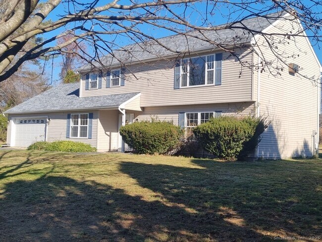 Foto del edificio - 7 Dally Farm Rd