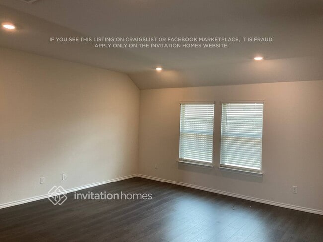 Building Photo - 3201 Glazner Dr
