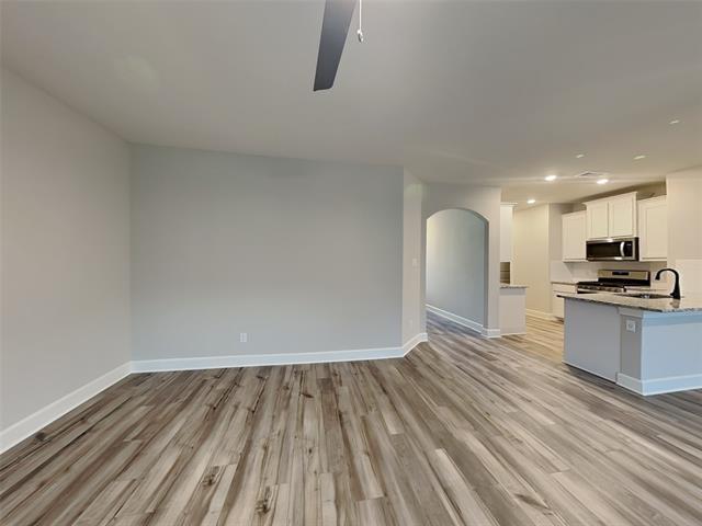 Foto del edificio - 1028 Sleepy Owl Ln