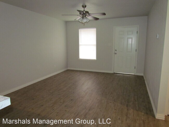 Foto del edificio - 7921 Texas Rd