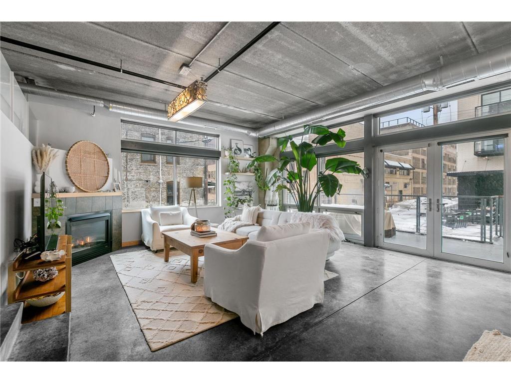 Primary Photo - 710 N 4th St