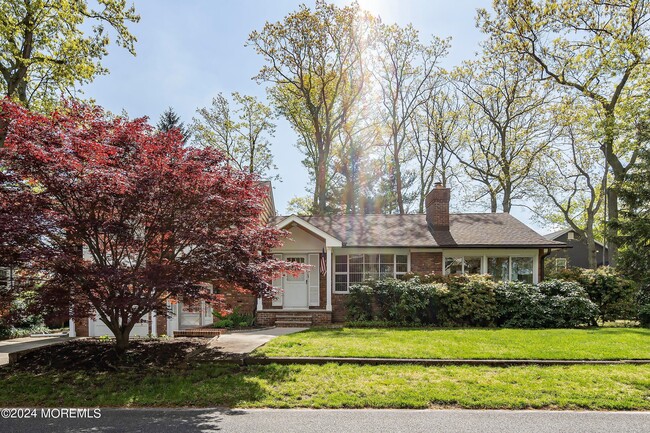 Building Photo - 706 Hillside Ave