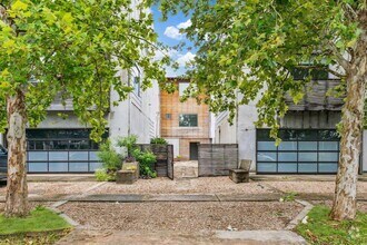 Building Photo - 730 Tulane St