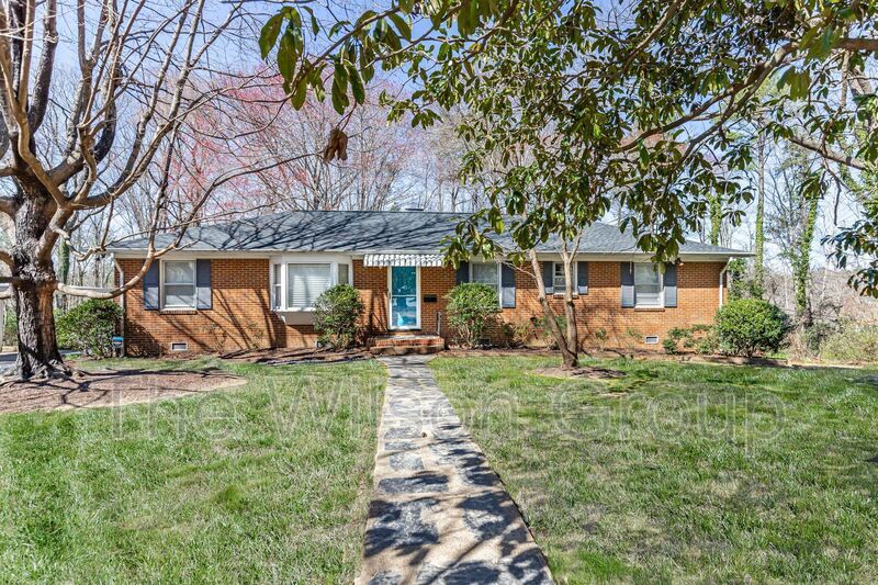 Primary Photo - 2113 Nicolet Cir