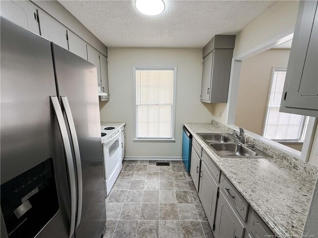 Foto del edificio - 518 Suffolk Ct