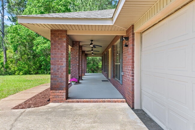 Building Photo - 7134 Snug Waters Rd