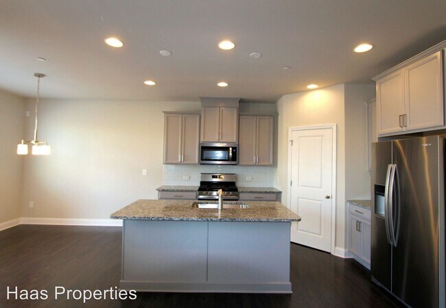 Building Photo - 3 br, 2.5 bath House - 142 Maple Creek Way