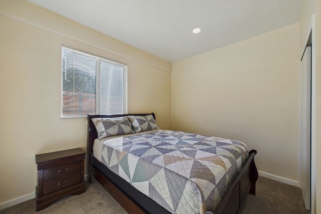 Building Photo - 1931 A St