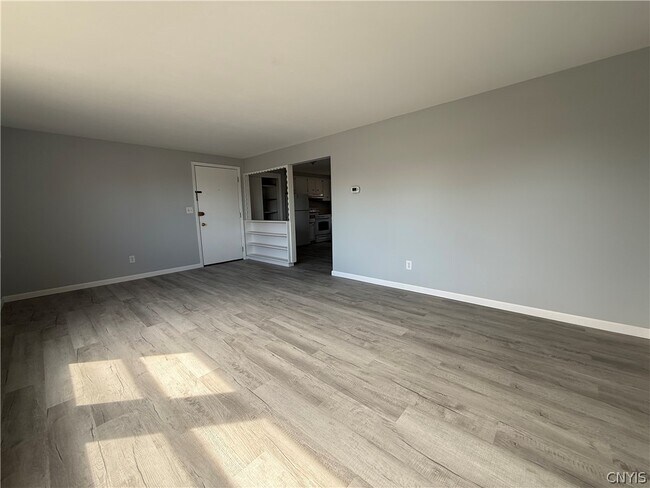 Building Photo - 120 Hasbrouck St