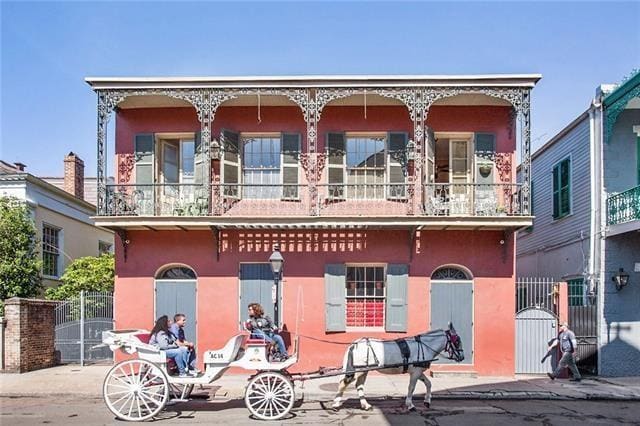 Primary Photo - 1119 Chartres St