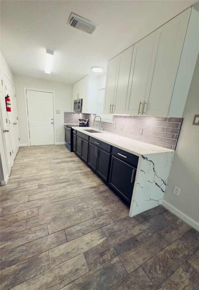 Foto del edificio - 11915 Greenmesa Dr