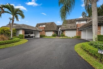 Building Photo - 404 Pine Tree Ct