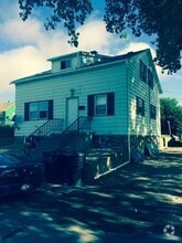 Building Photo - 11 4th St E