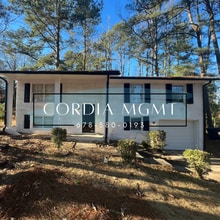 Building Photo - 1857 Whitworth Dr