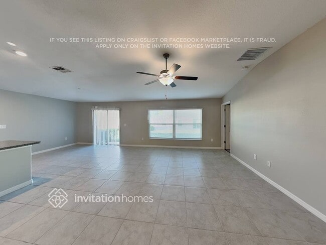 Building Photo - 1533 Blue Rose Dr