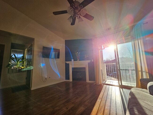 Building Photo - 3845 S Canyon River Way