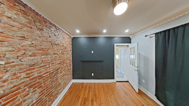 Foto del edificio - 126 N 53rd St