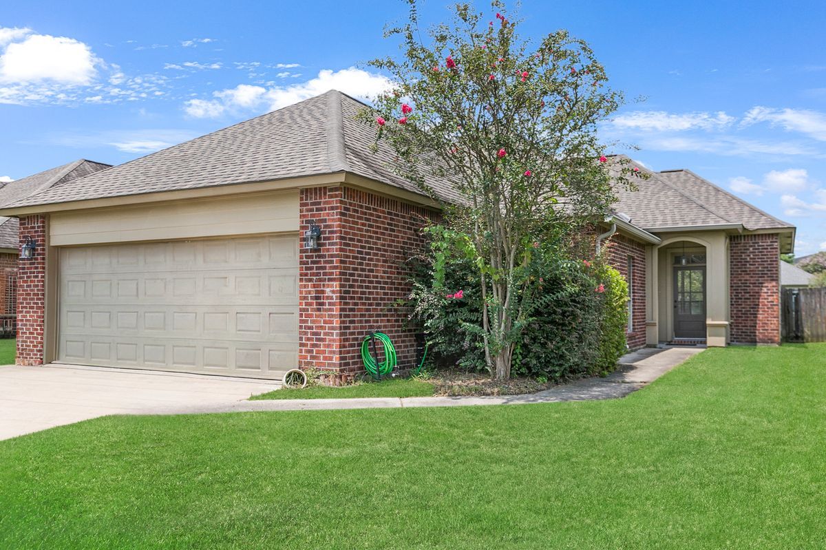 Foto principal - 3418 Southlake Ave