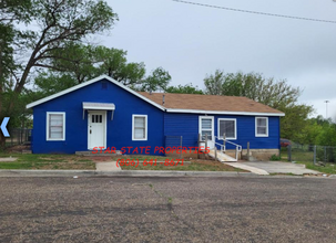 Building Photo - 3113 NW 1st Ave
