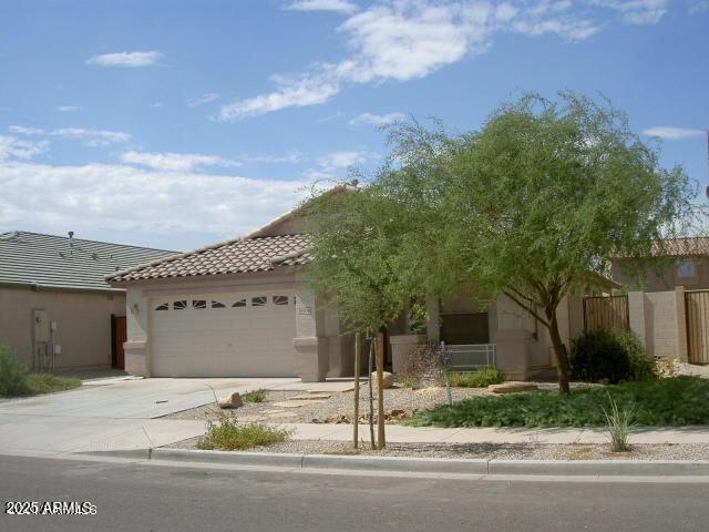 Primary Photo - 15974 W Diamond St