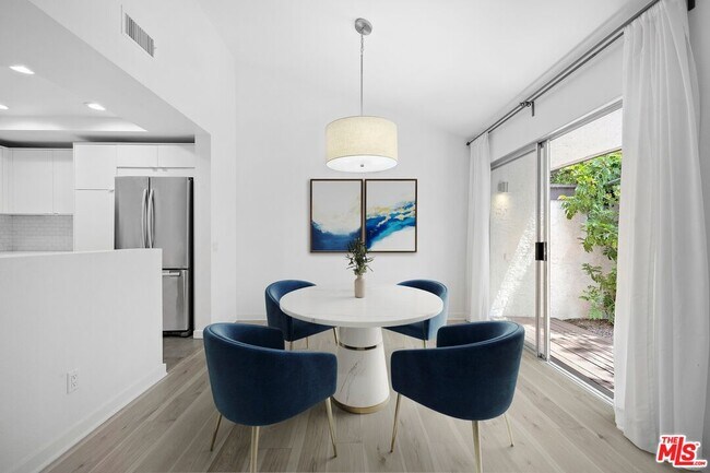Foto del edificio - 1524 Palisades Dr